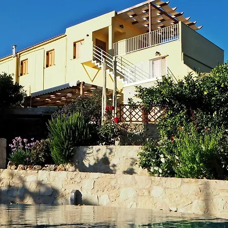 Villa Small Village, 2 Together For 2 Families